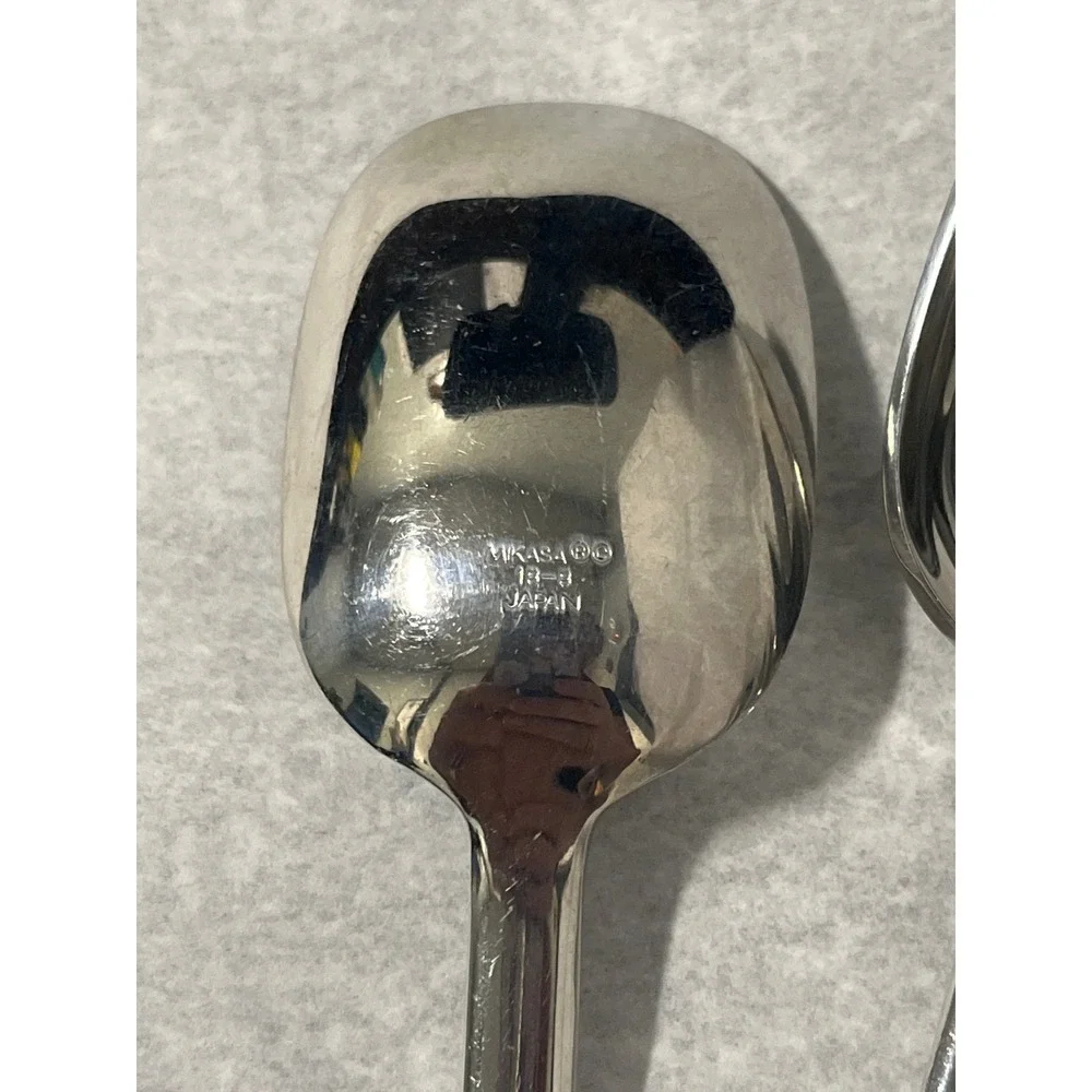 Mikasa ZENA Japan Soup Spoons Glossy 18/8 Stainless Steel  7-5/8